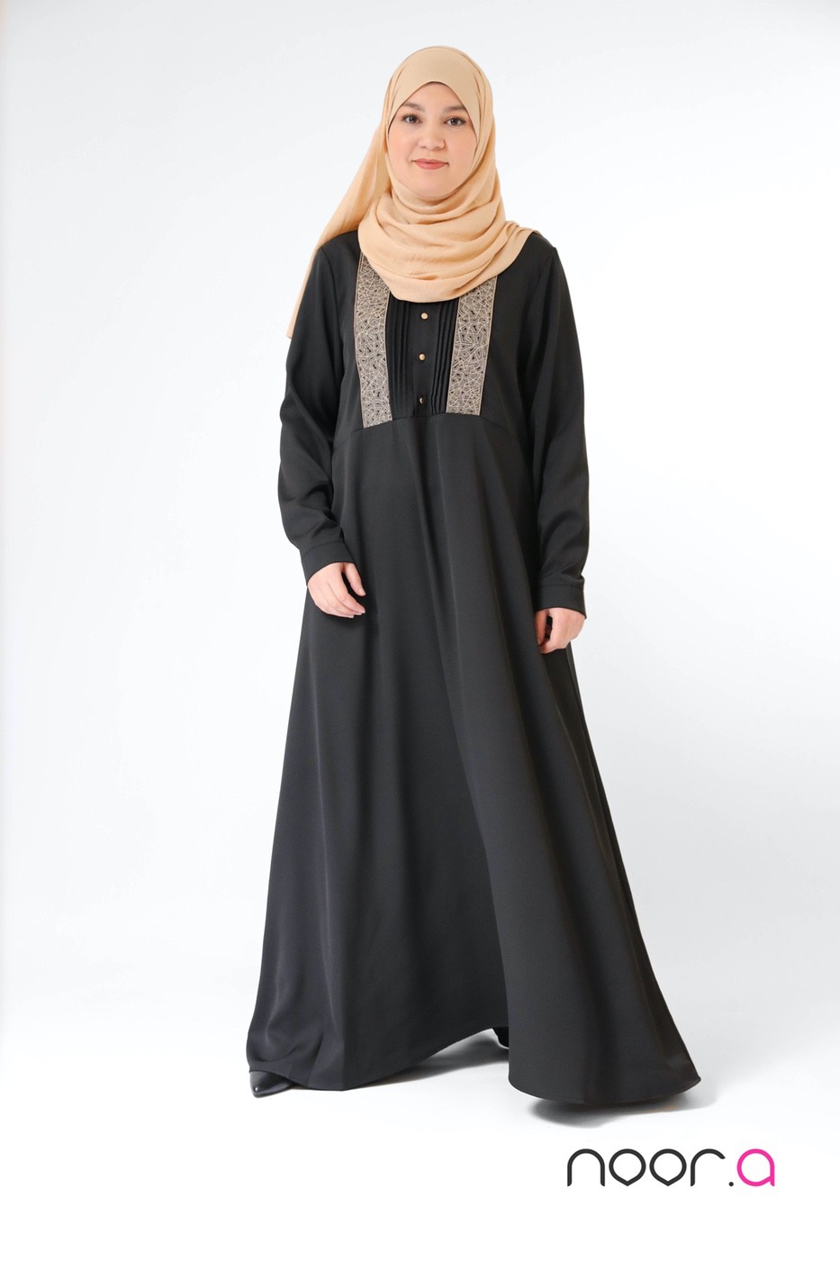 Robe longue abaya Yassira noir hijab fete beige collection Ramadan 2022 3