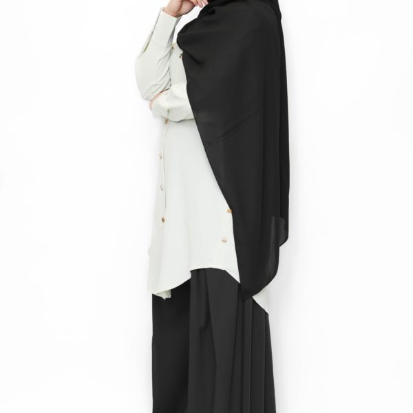 chemise-oversize-vert-amande-pantalon-large-noir-hijab-jazz-noir