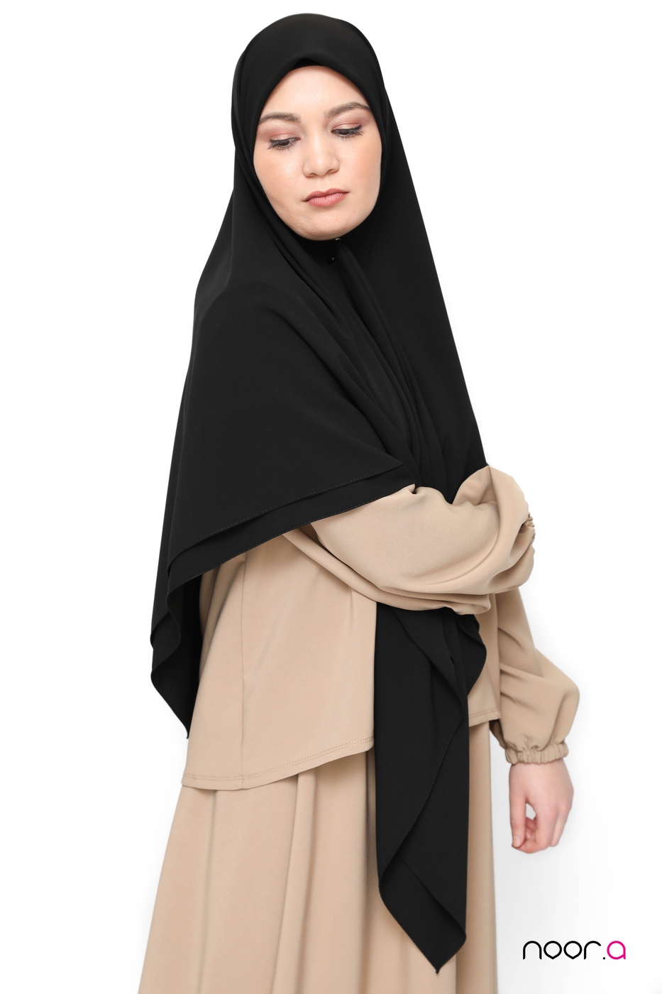 ensemble-jupe-camel-hijab-maxi-carré-noir (6)