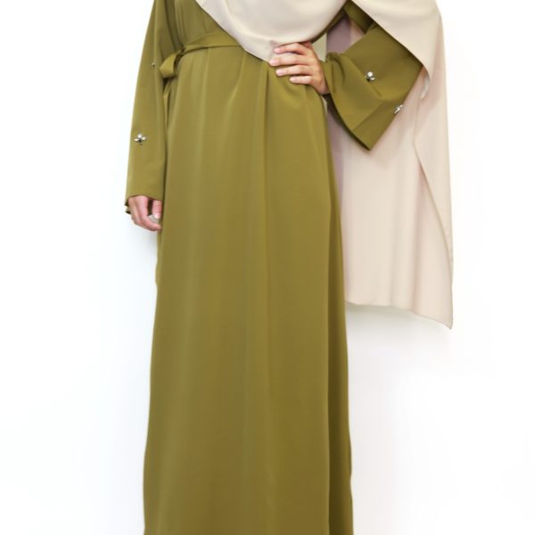 robe-abaya-ambre-creations-noora-vert-olive-hijab-soie-de-medine-beige (5)