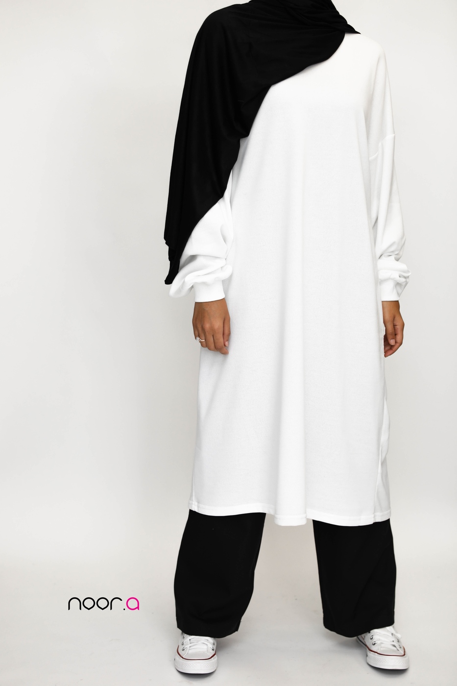 tunique-longue-oversize-comfy-blanche-hijab-xxl-viscose-noir (3)